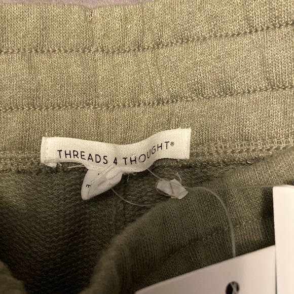 Threads 4 Thought XL NWT roll hem shorts - Picture 5 of 7